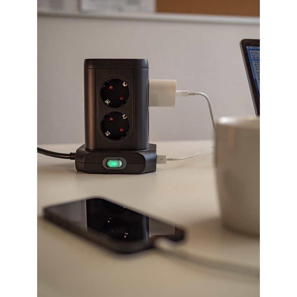 8 utas konnektortorony 45°-os elrendezésben (4x USB, 2 kábellel, kétpólusú kapcsoló)