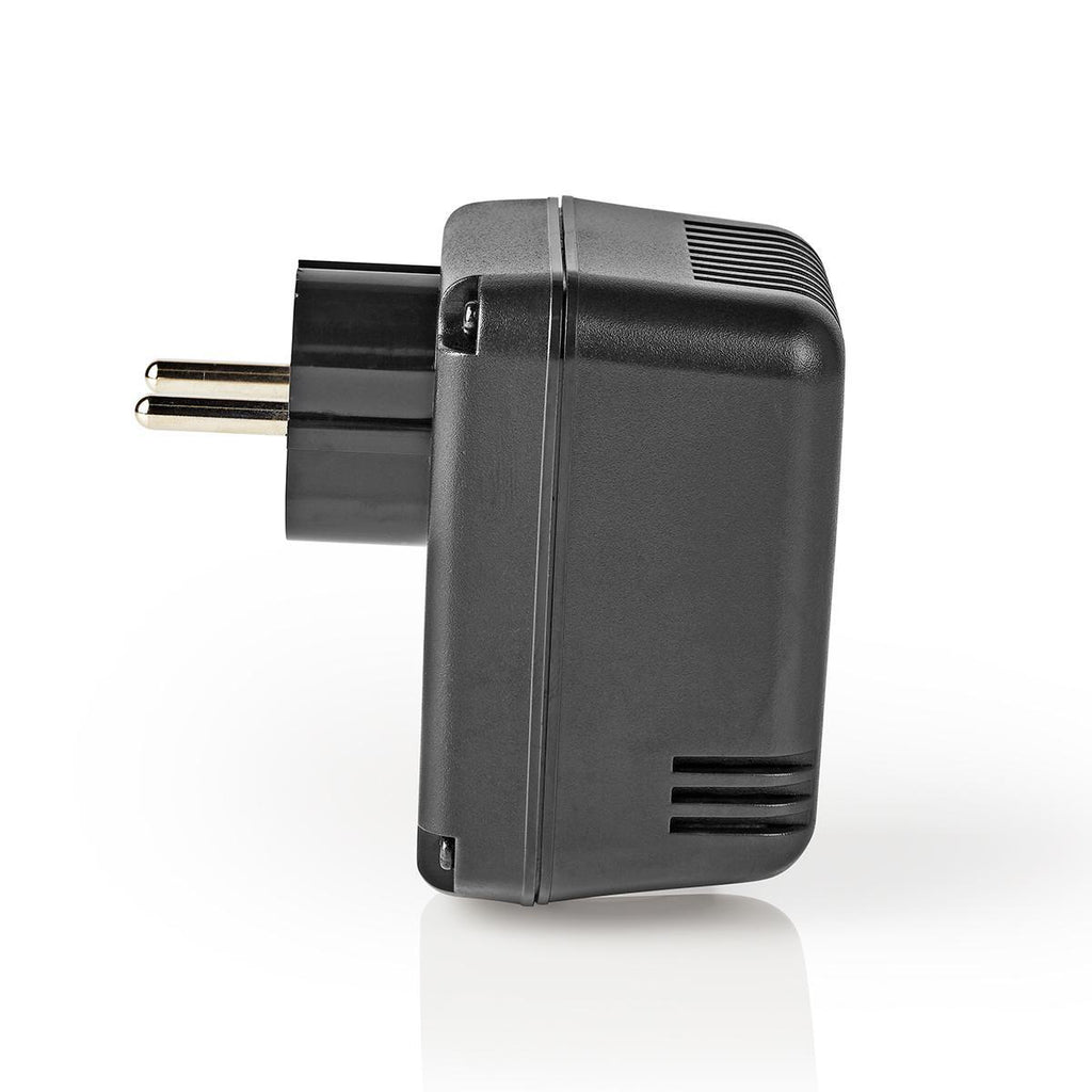 Áramátalakító | 230 V AC - 110V AC | 45 W | Földeletlen USA Kimenet